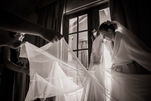 brides mother getting ready